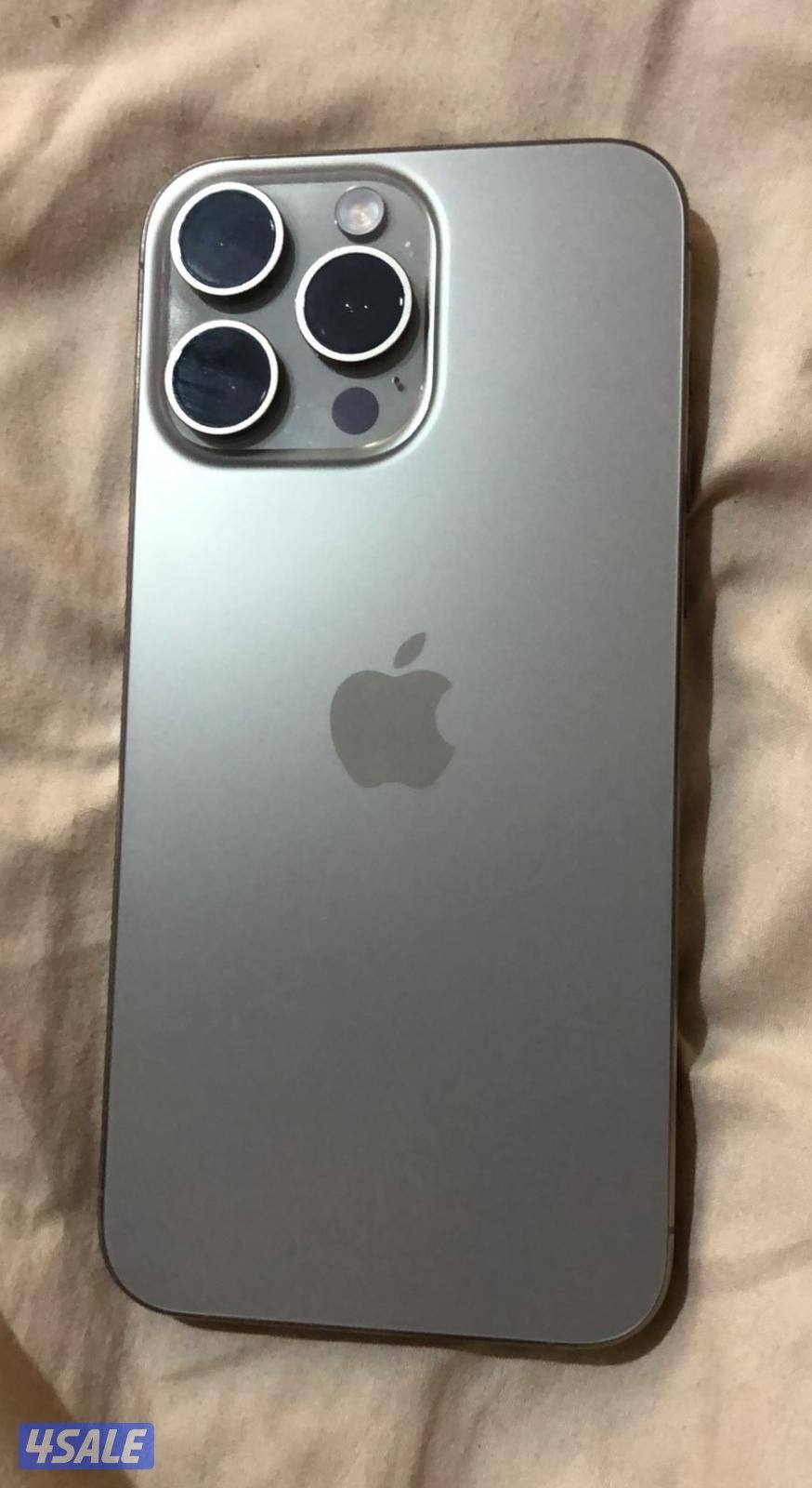 ايفون 15 برو ماكس 256 جيجا اللون التيتانيوم الطبيعي البطارية 100 ‎%‎1