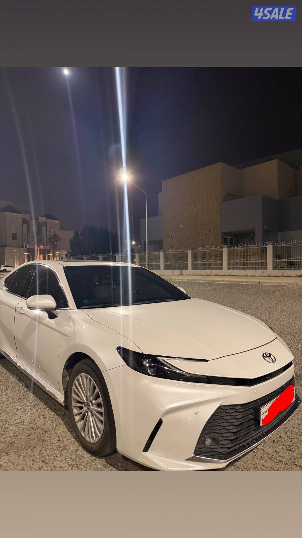 كامري 2025 LE ابيض0