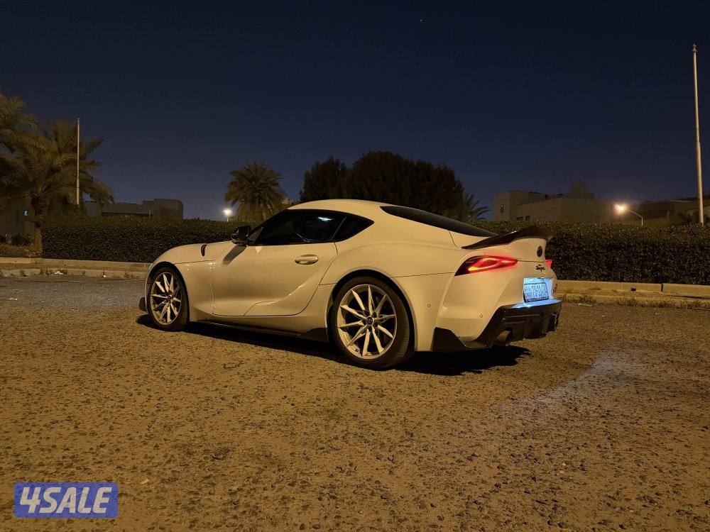 للبيع سوبرا مديل ٢٠٢٣لون ابيض الرقم2