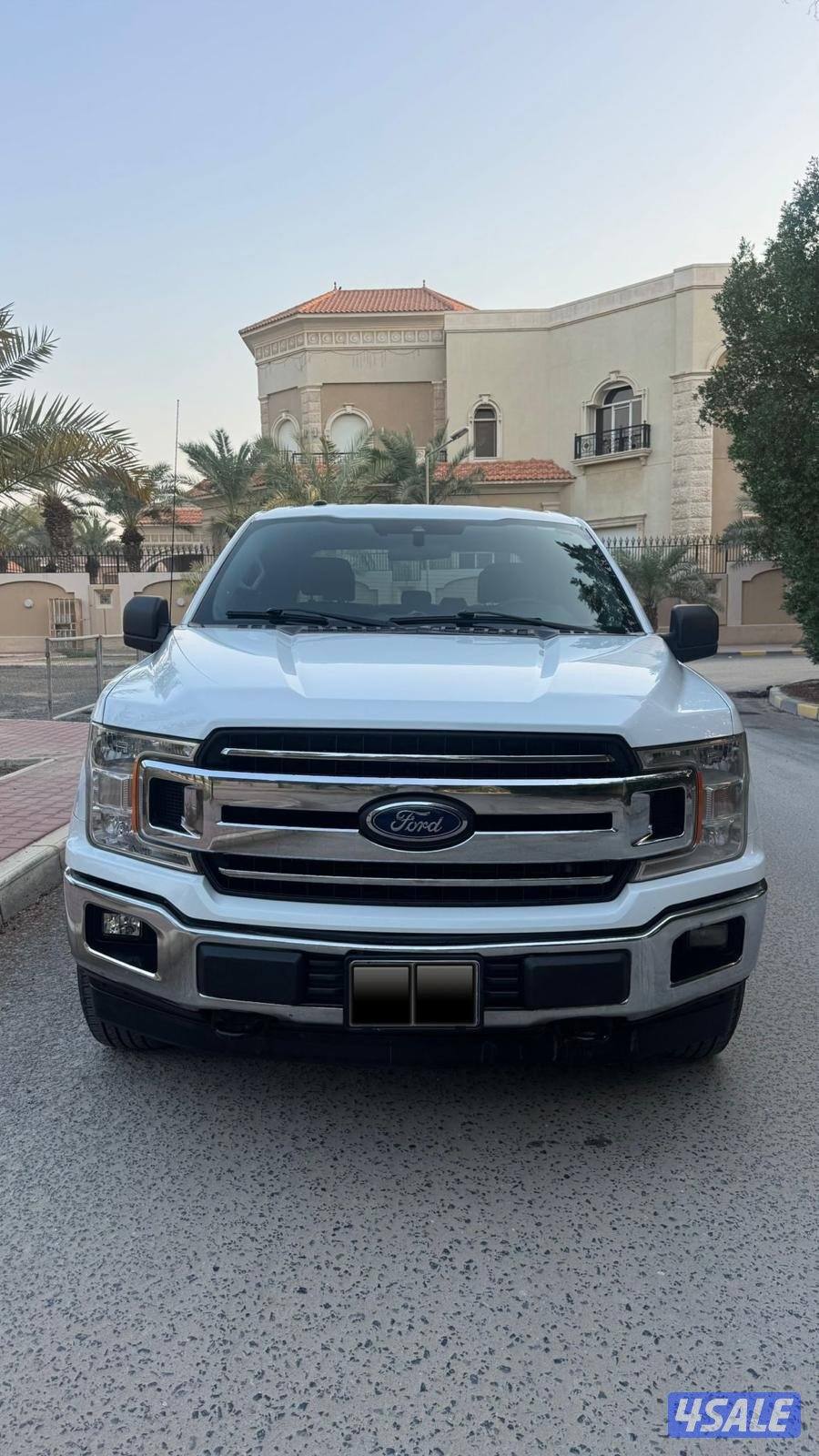 للبيع وانيت فوود f 150 وارد وكالة الكويت موديل 2018 دبل قير2