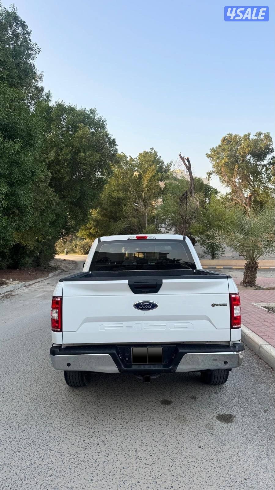 للبيع وانيت فوود f 150 وارد وكالة الكويت موديل 2018 دبل قير3