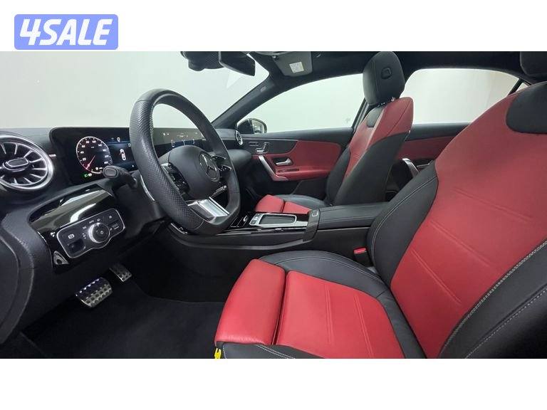 Mercedes-Benz A-Class10