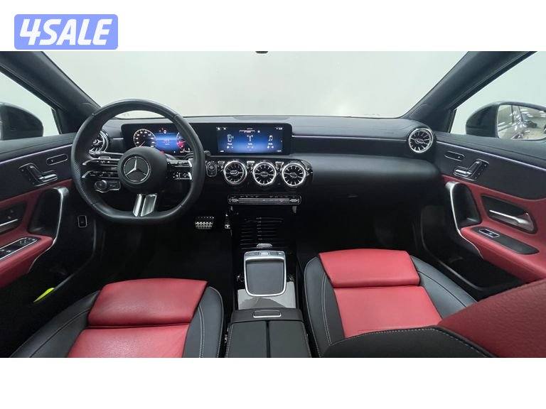 Mercedes-Benz A-Class11