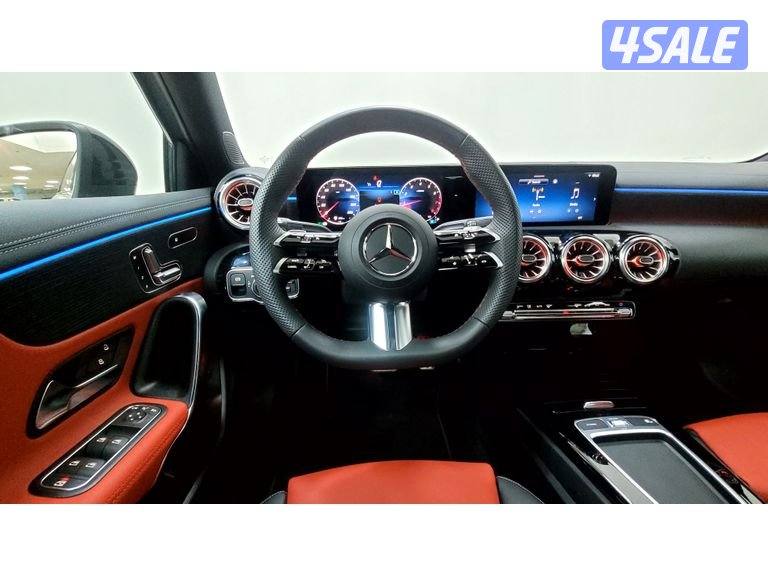 Mercedes-Benz A-Class12