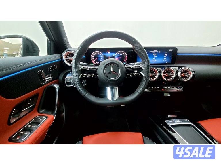 Mercedes-Benz A-Class12