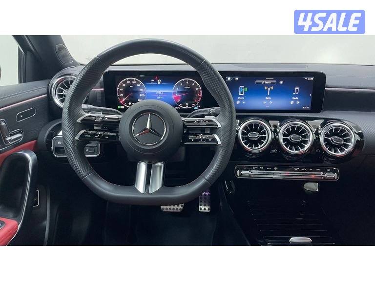 Mercedes-Benz A-Class12