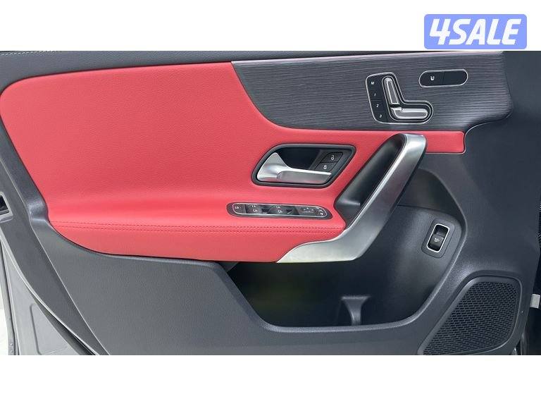 Mercedes-Benz A-Class14