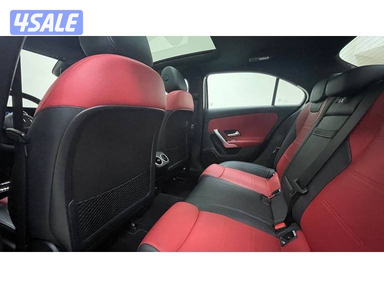 Mercedes-Benz A-Class13