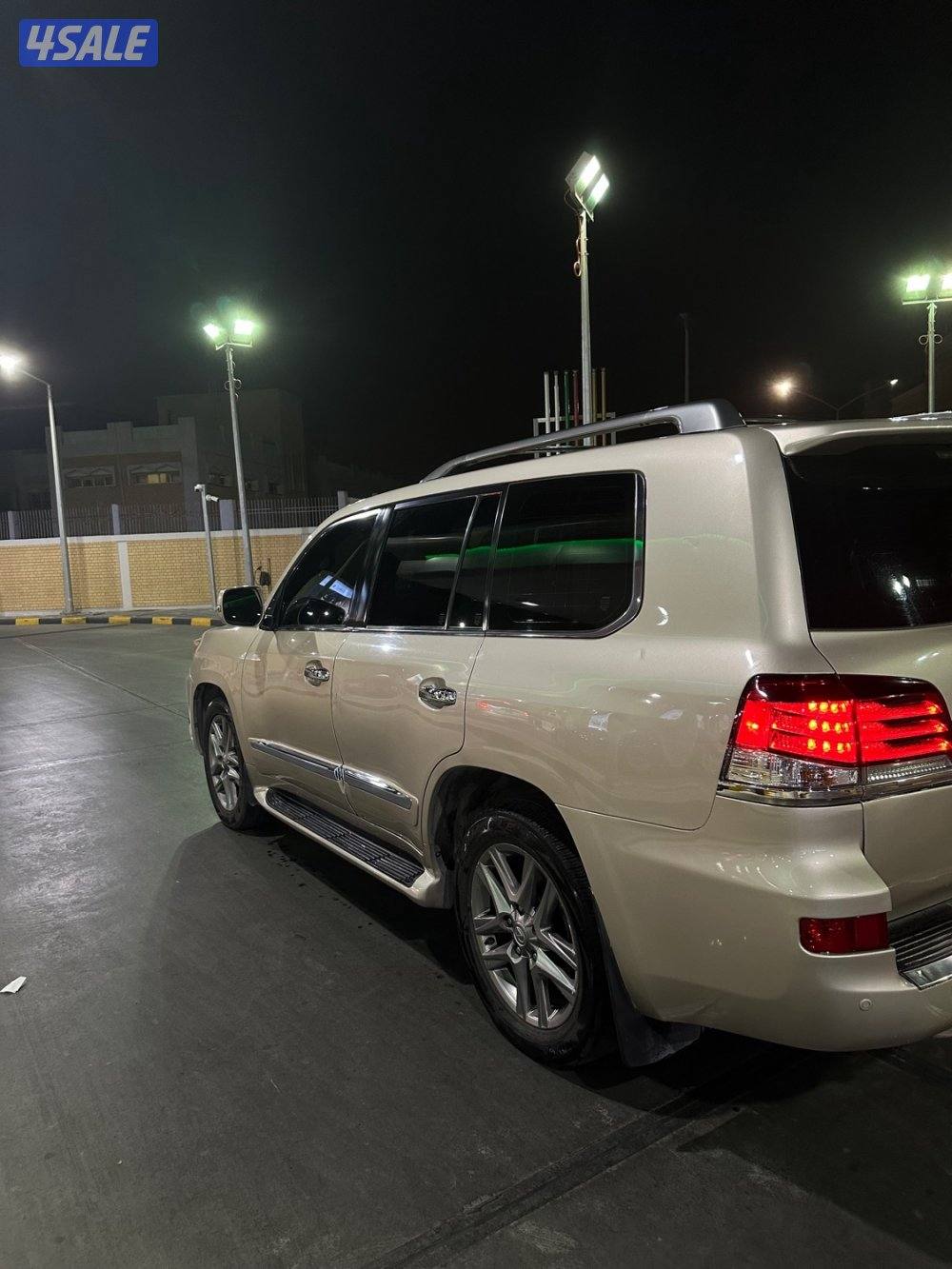 لكزس ٢٠١٣ الدرجه الاولى وارد الساير3