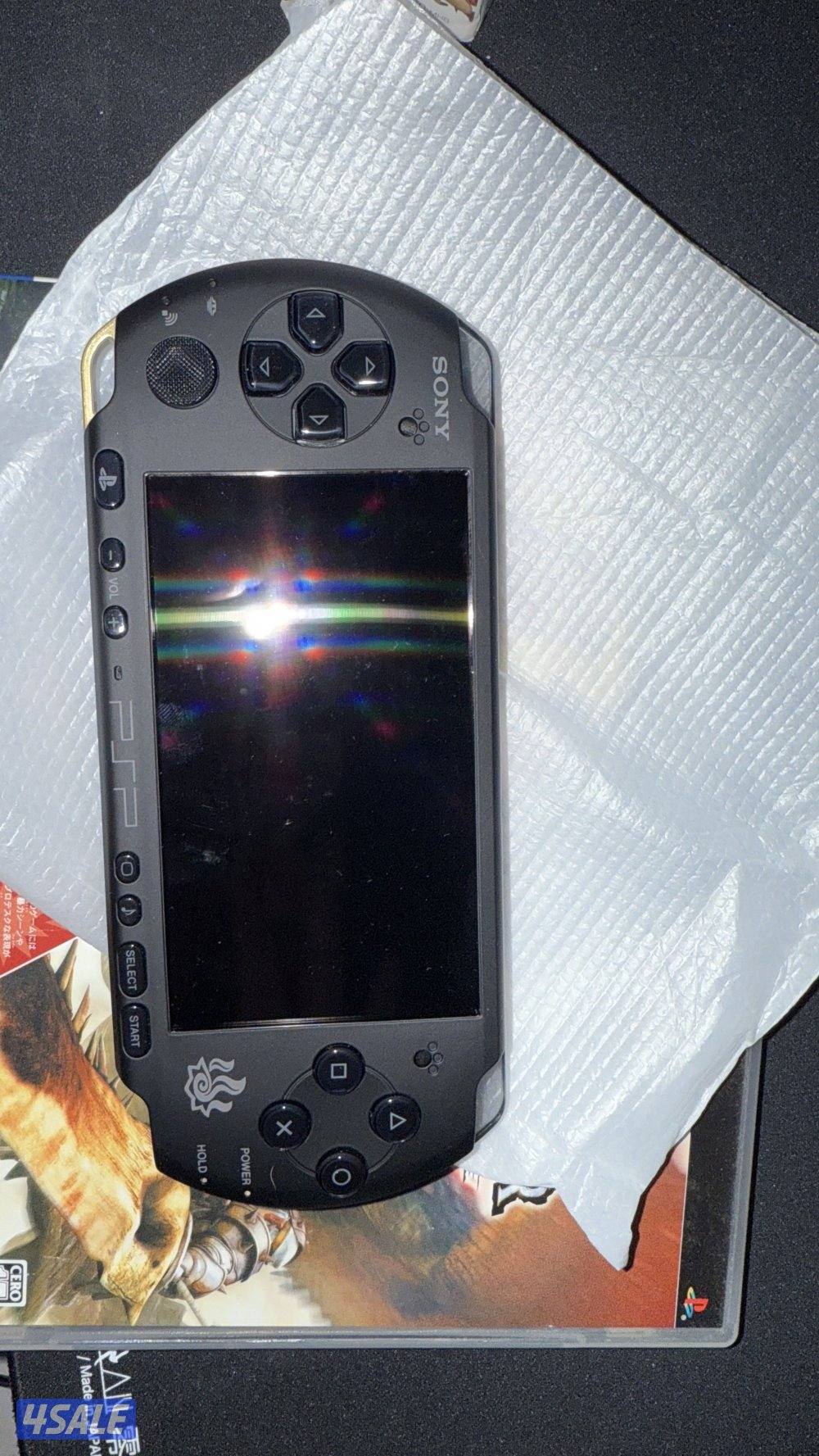 بكرتونها وبل جهاز ٦٥ لعبة نسخة monster hunter limited edition2