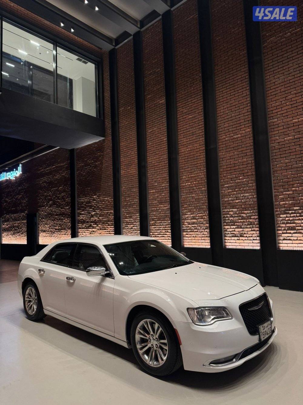 كرايزلر 2019 بحالة الوكالة0