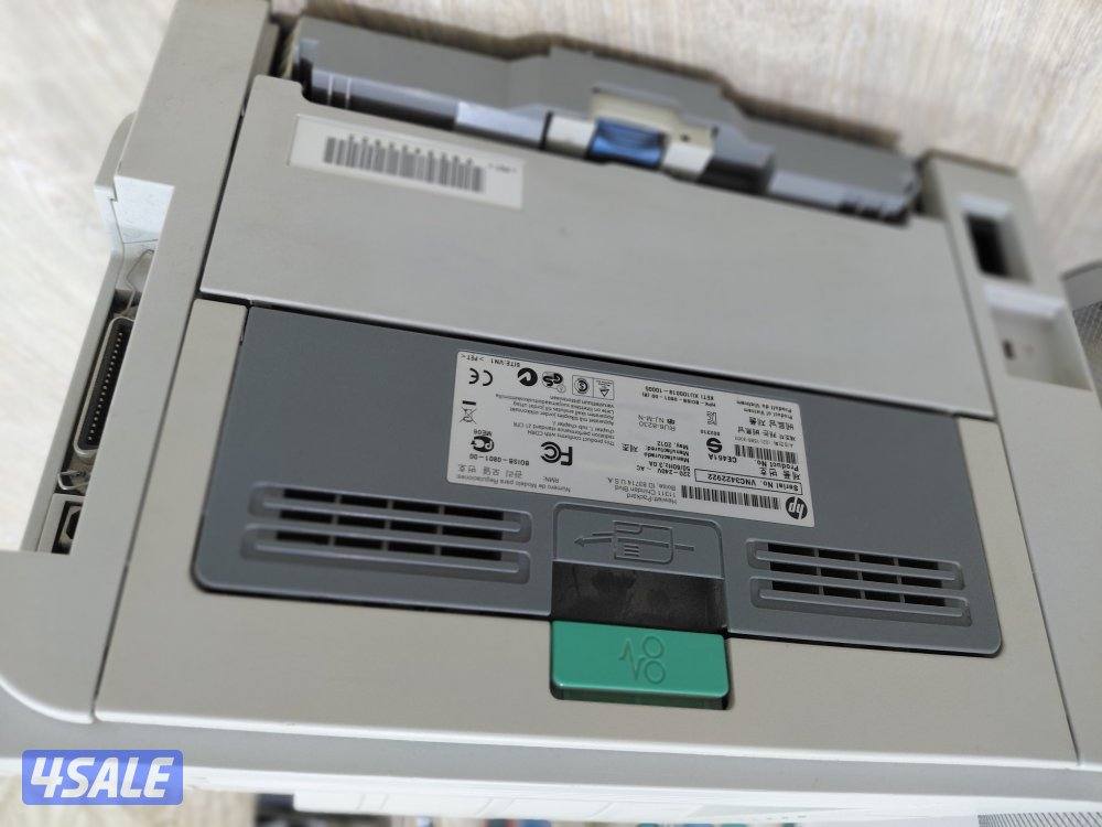 مكتبه وطاولة تلفزيون .. كمبيوترين وطابعتين البيع لتصفية المكتب4