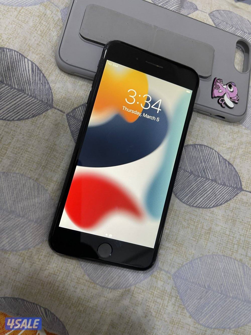 ايفون 7 بلس 256 قيقا نظيف وشغال تمام ما شي خربان ينزل كل البرامج2