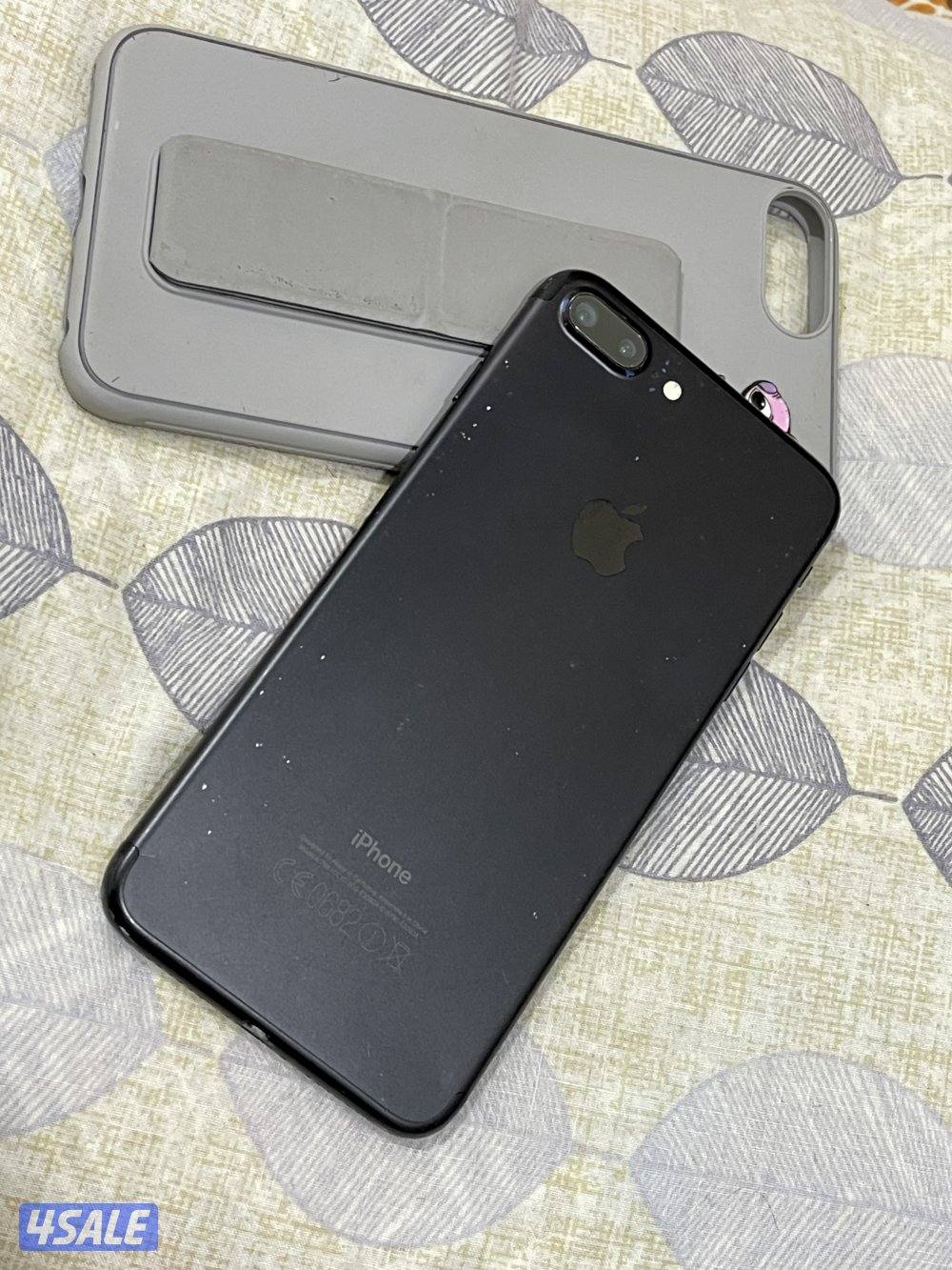 ايفون 7 بلس 256 قيقا نظيف وشغال تمام ما شي خربان ينزل كل البرامج3