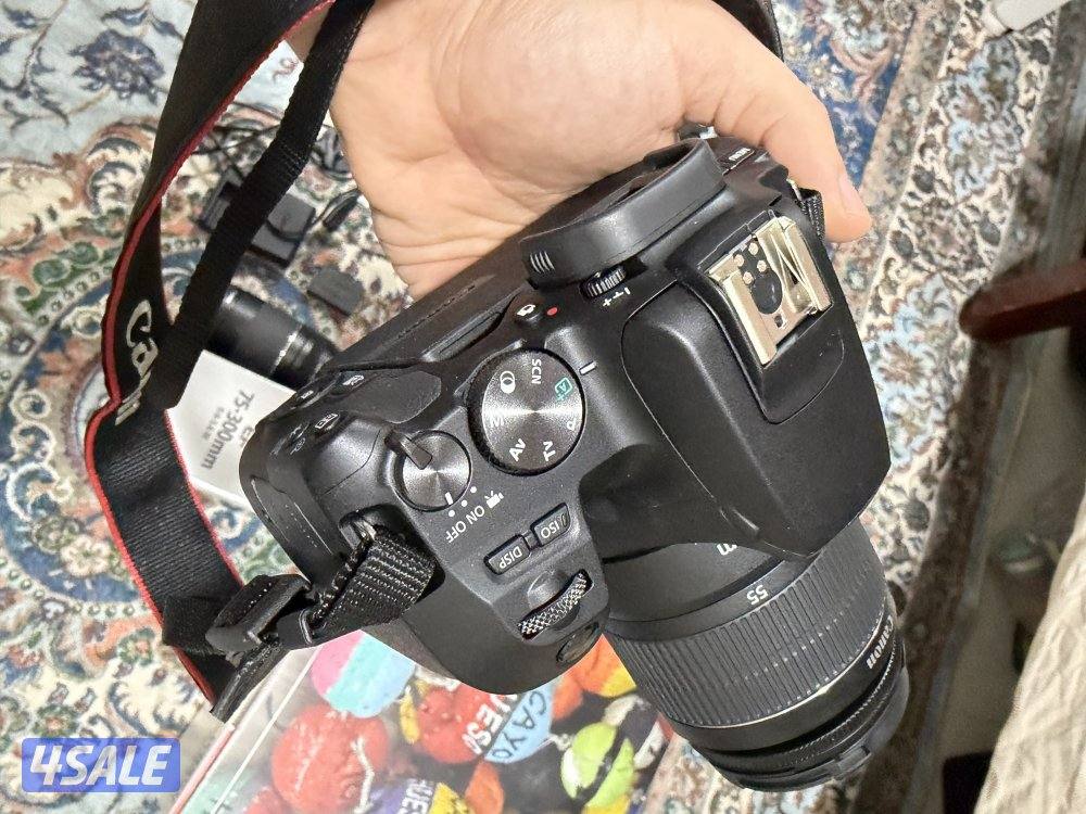 كاميرا كانون 250D مع عدستين7