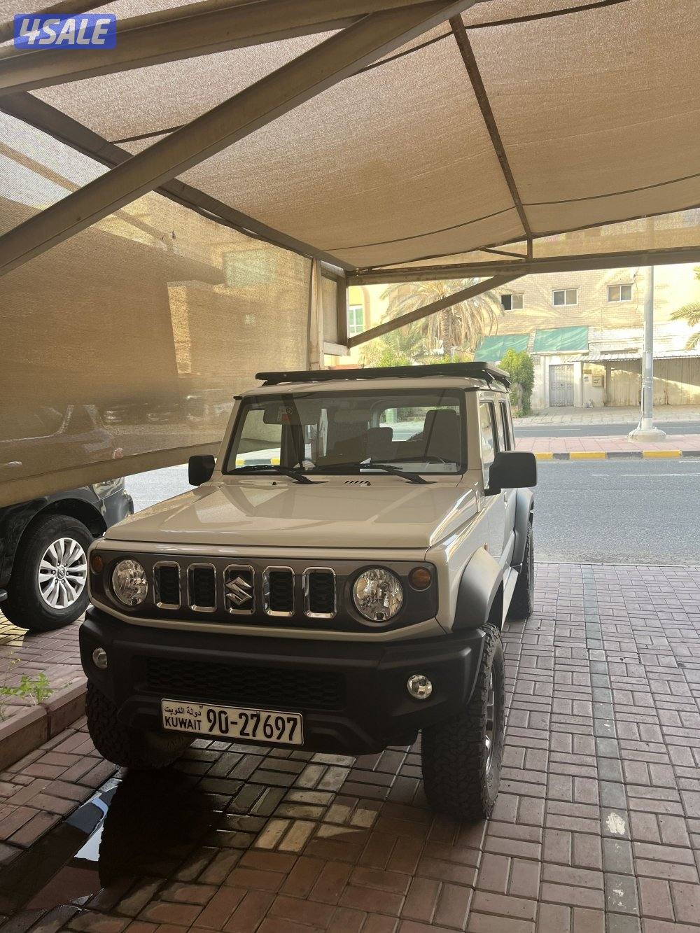 للبيع سوزوكي جمني قير عادي وارد مصطفى كرم اربع ابواب2