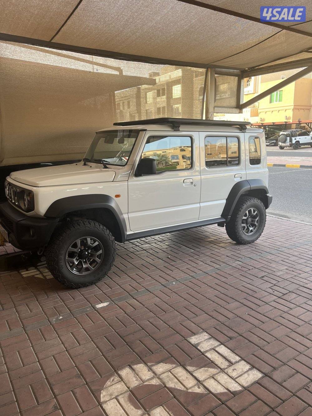 للبيع سوزوكي جمني قير عادي وارد مصطفى كرم اربع ابواب4