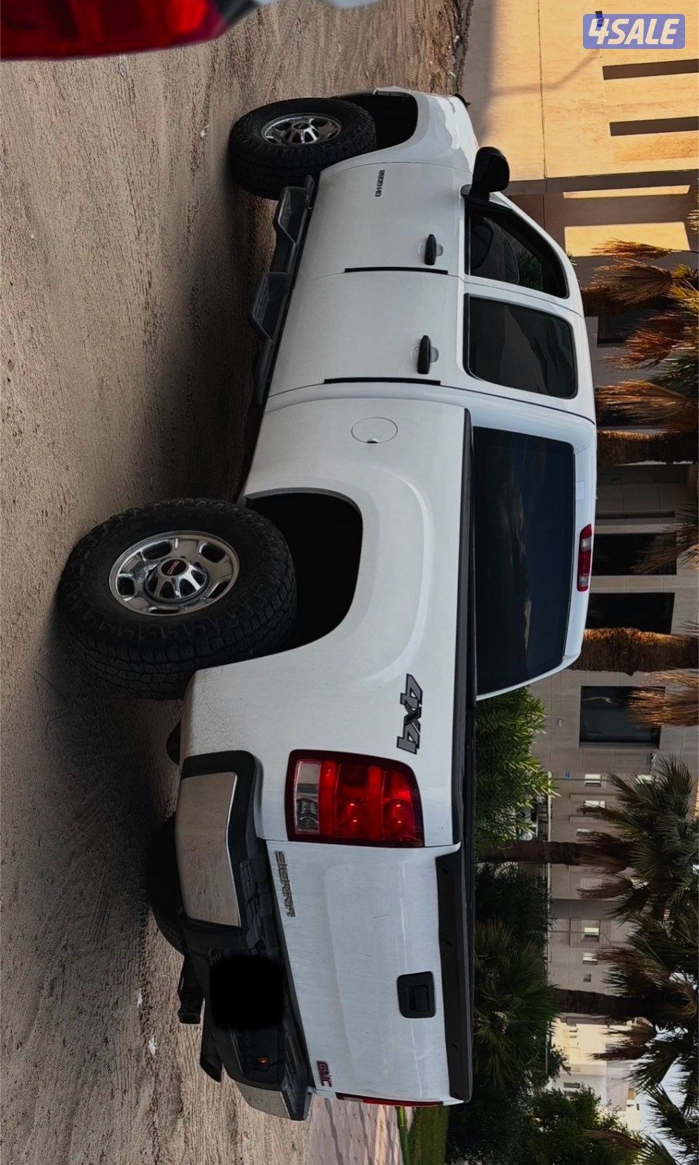 للبيع وانيت GMC HD 2011 العداد 174 الف كيلو3