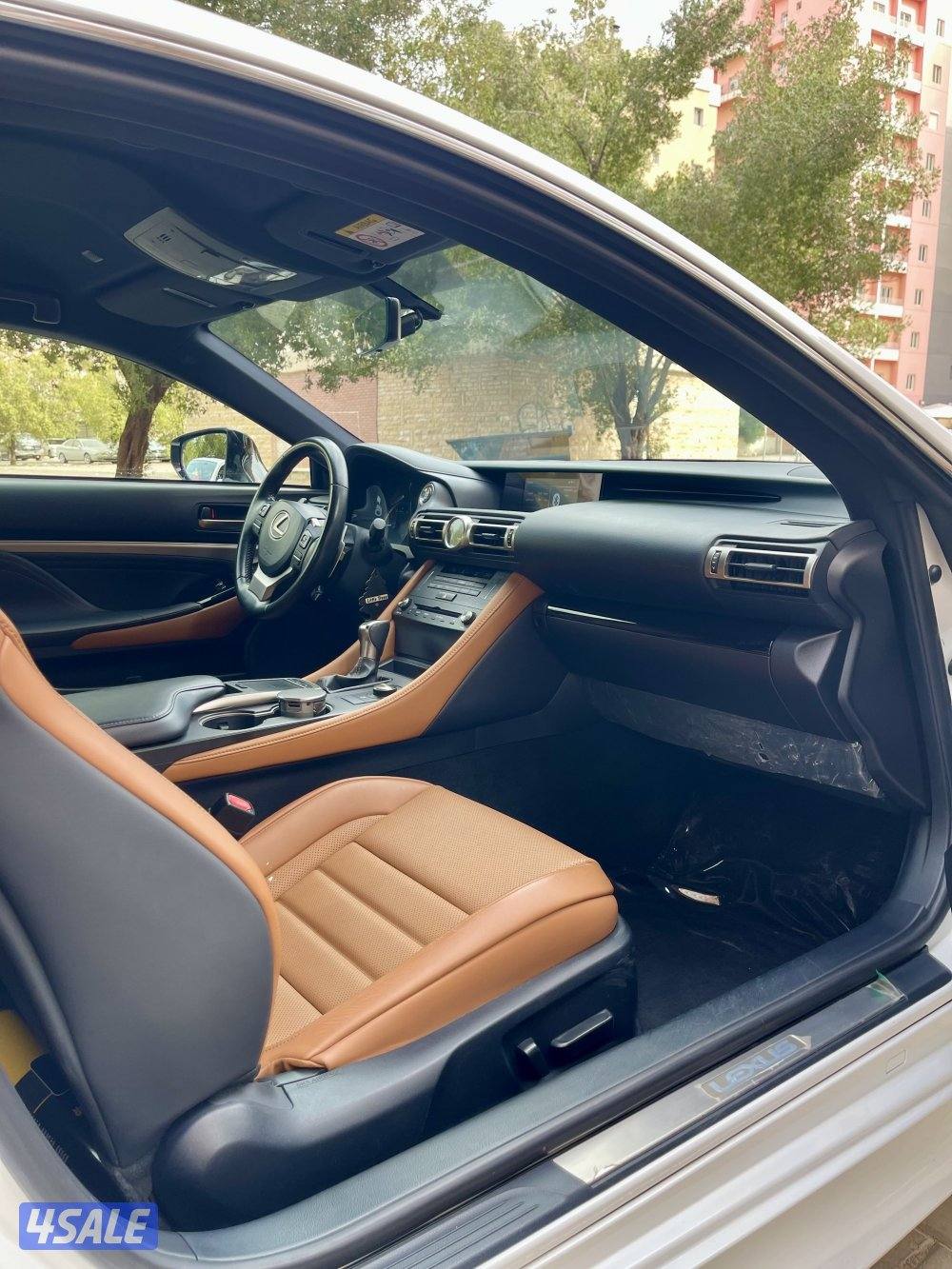 لهواة النوادر لكزس RC موديل 2019 سيرفس وكالة عداد فقط 1207