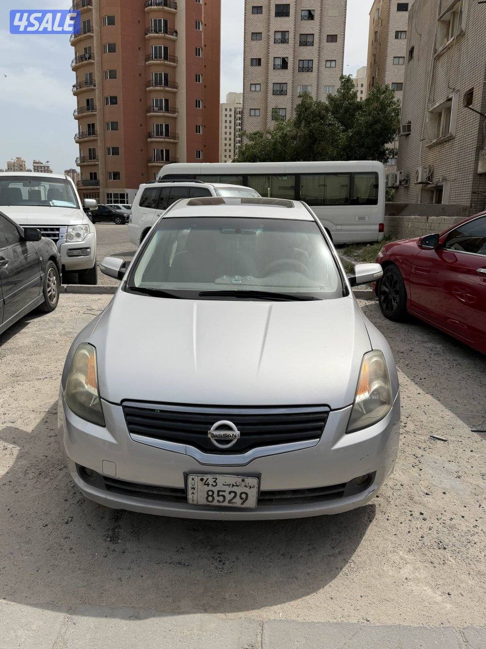 للبيع التيما 2009 كامل المواصفات 6 سلندر ماشي276 الف0