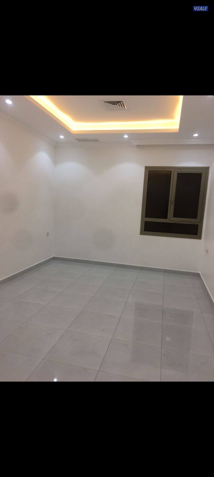 غرب عبدالله مبارك مداخل مخارج شهل الايجارشقه ٣ غرف حملمين صاله ٣ مواقف3