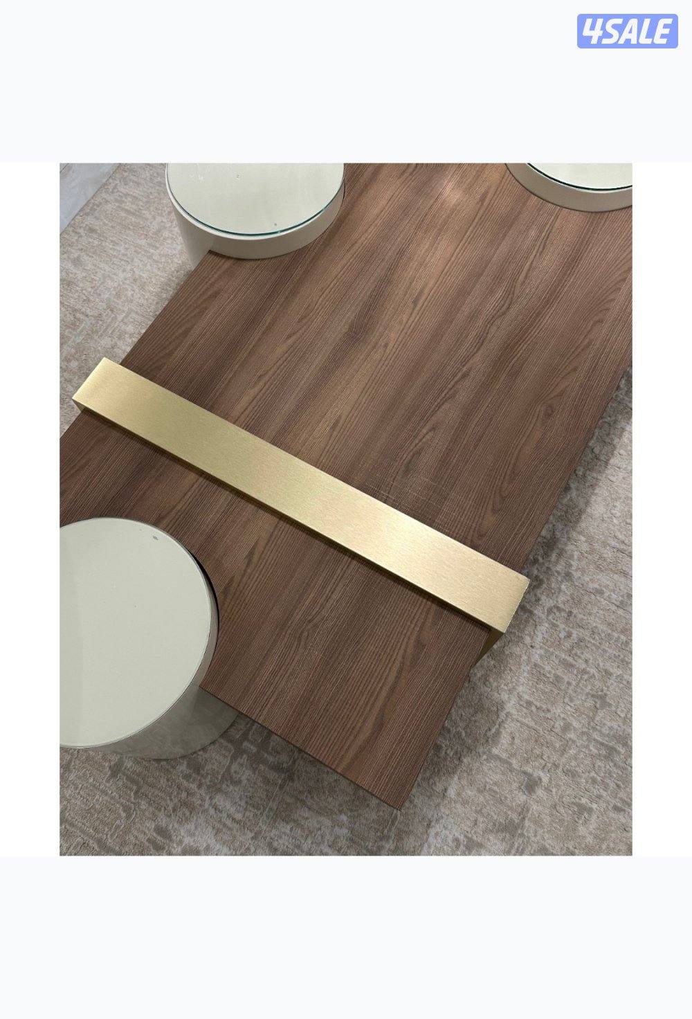 للبيع طاولة خشب جديدة2