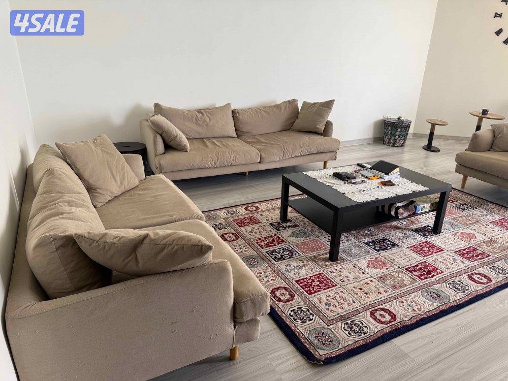 A sofa set with 3,2 and 1 seater0