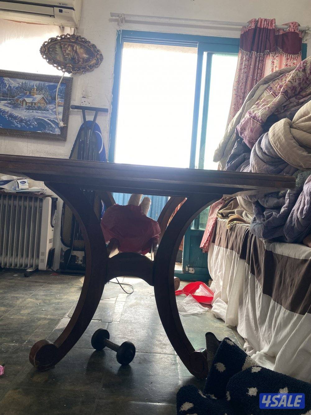 Solid Wood Dining Table - طاولة طعام خشب1