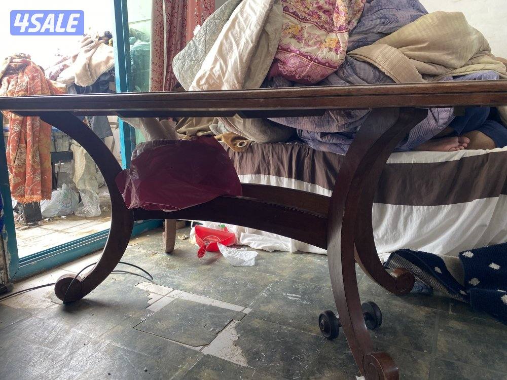 Solid Wood Dining Table - طاولة طعام خشب3