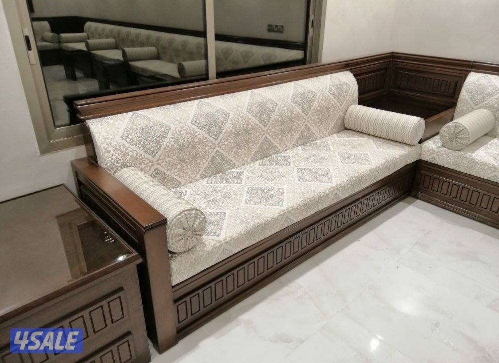 تفصيل كل أنواع الستاير وتنجيد وتفصيل كنب ديوانيات جلسات مساند ومطارح و12