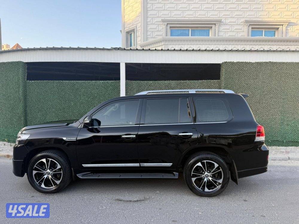 لاند كروز تورينق 2021 الساير بحاله الوكاله عداد 110 الف1