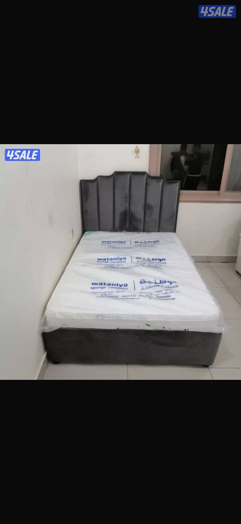 طبصال سرير نفر متر و 90 في 90 سم 35 دينار مع الفرشه 8 سم5