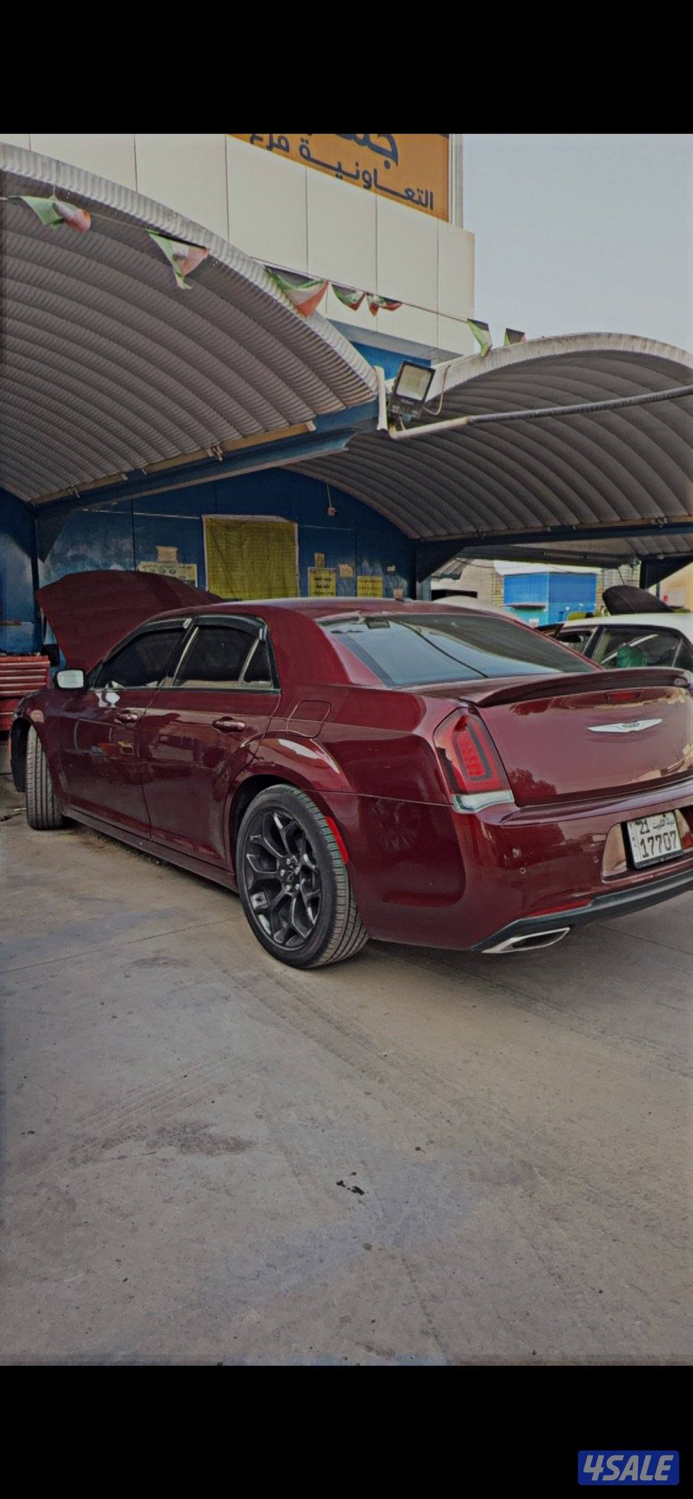 للبيع كرايزلر 300s1