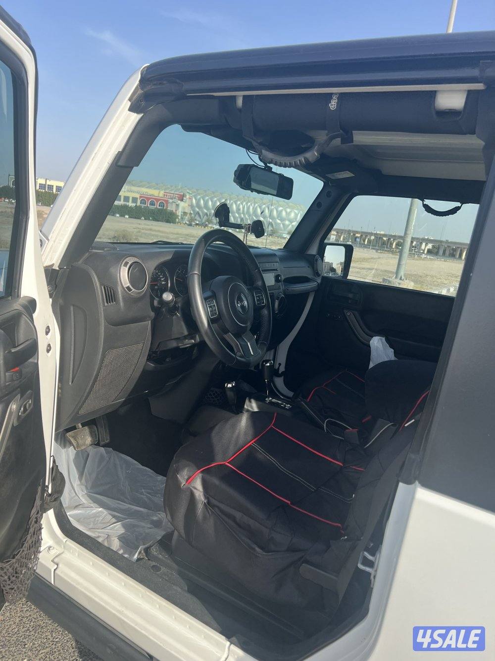 للبيع رانجلر 2017 بحاله الوكاله -ماشي150الف- شرط الفحص2