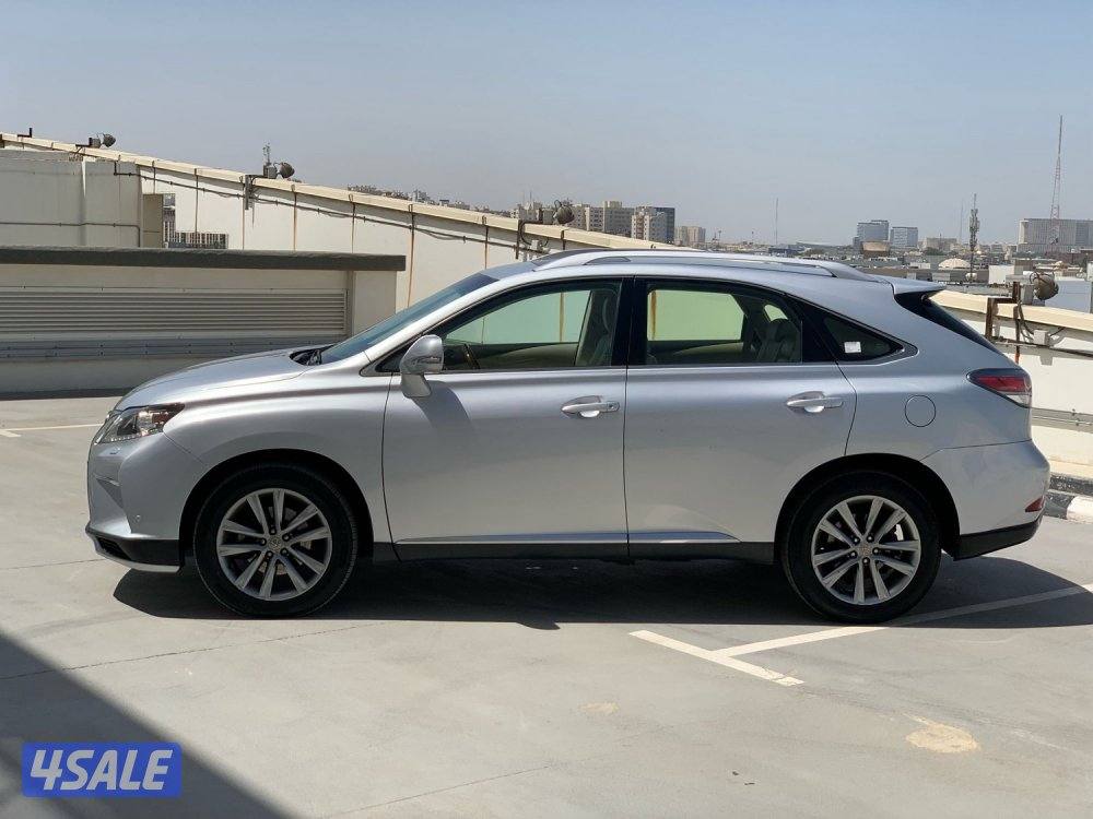 للبيع جيب RX4