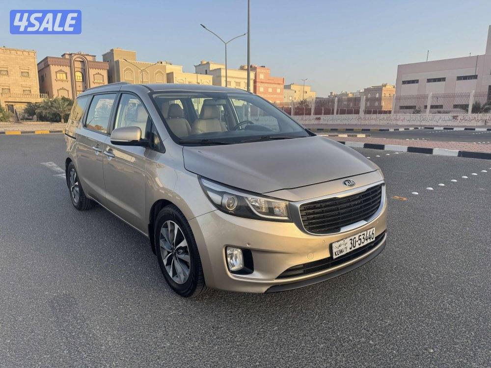 للبيع كيا كرنفال موديل 20161