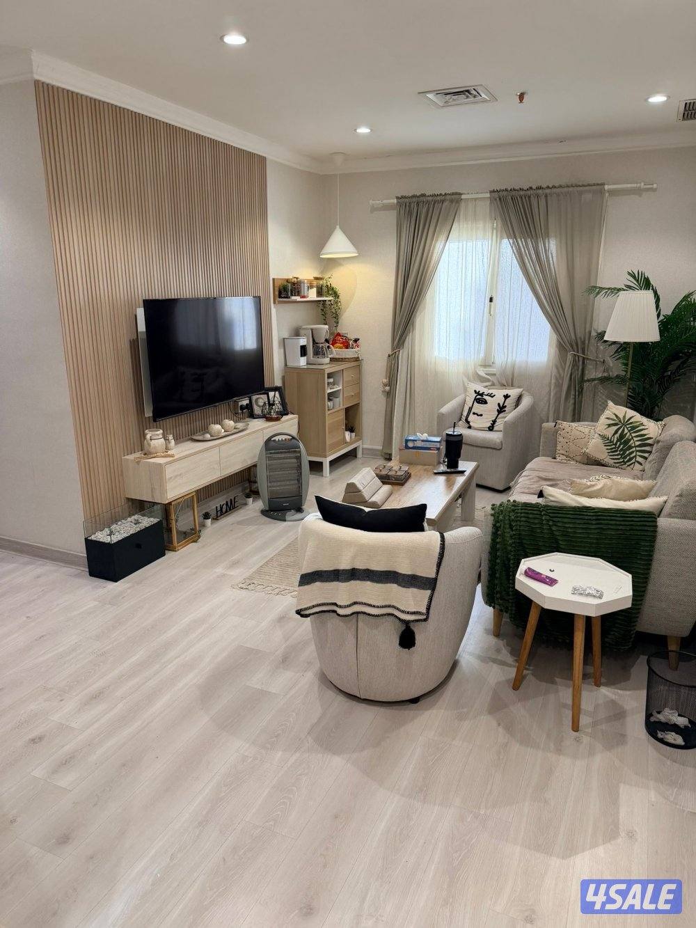 للبيع شقة مفروشه بالكامل2