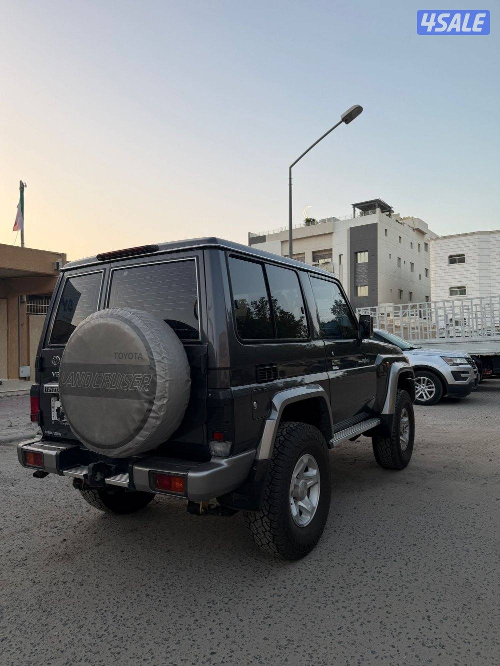 جيب ربع تويوتا0