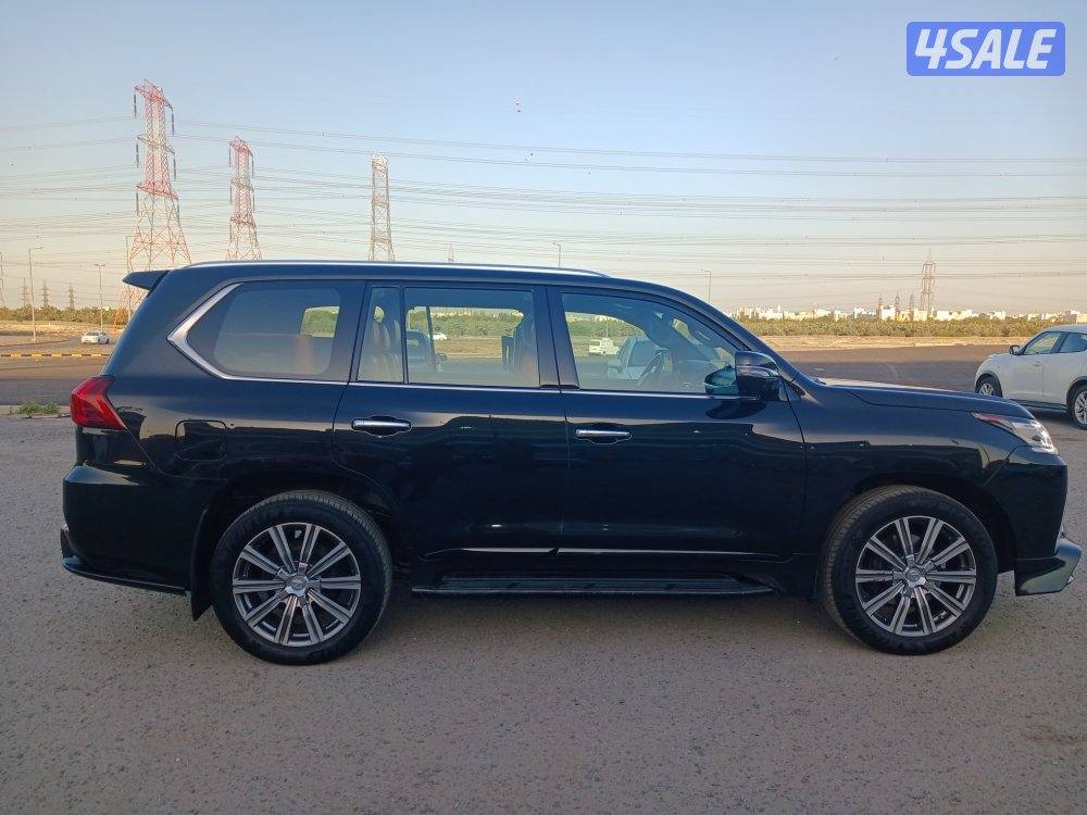 جيب لكزس LX570 موديل 2017 صبغ الوكالة2