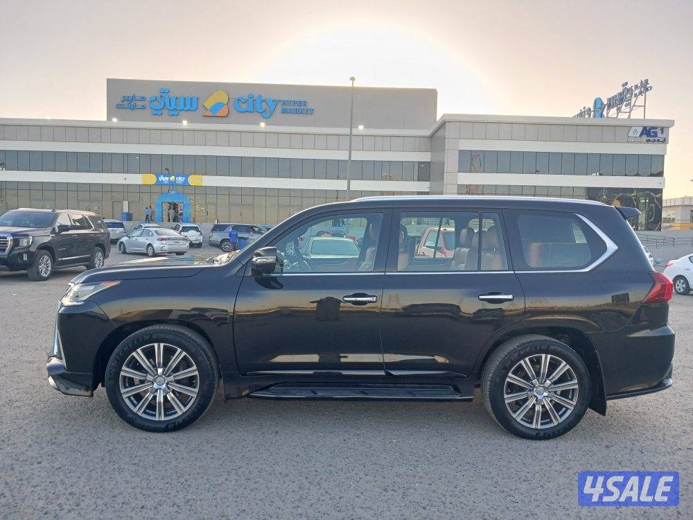 جيب لكزس LX570 موديل 2017 صبغ الوكالة3