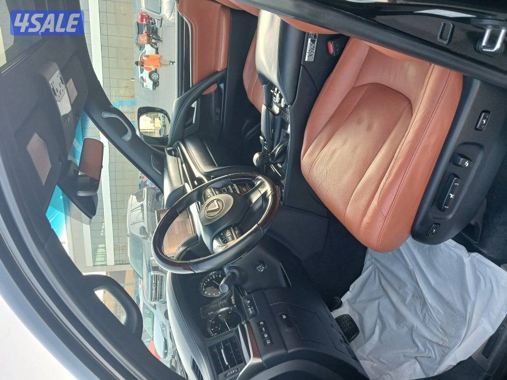 جيب لكزس LX570 موديل 2017 صبغ الوكالة6
