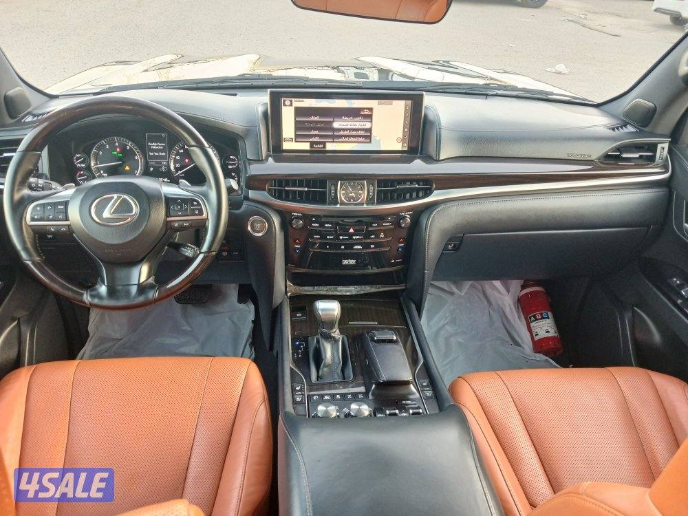 جيب لكزس LX570 موديل 2017 صبغ الوكالة7