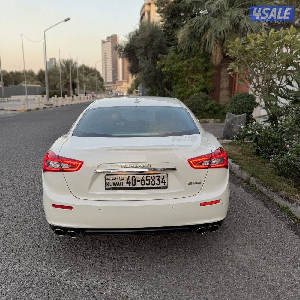 موديل 2016 / داخليه احمر / بحاله ممتازه5