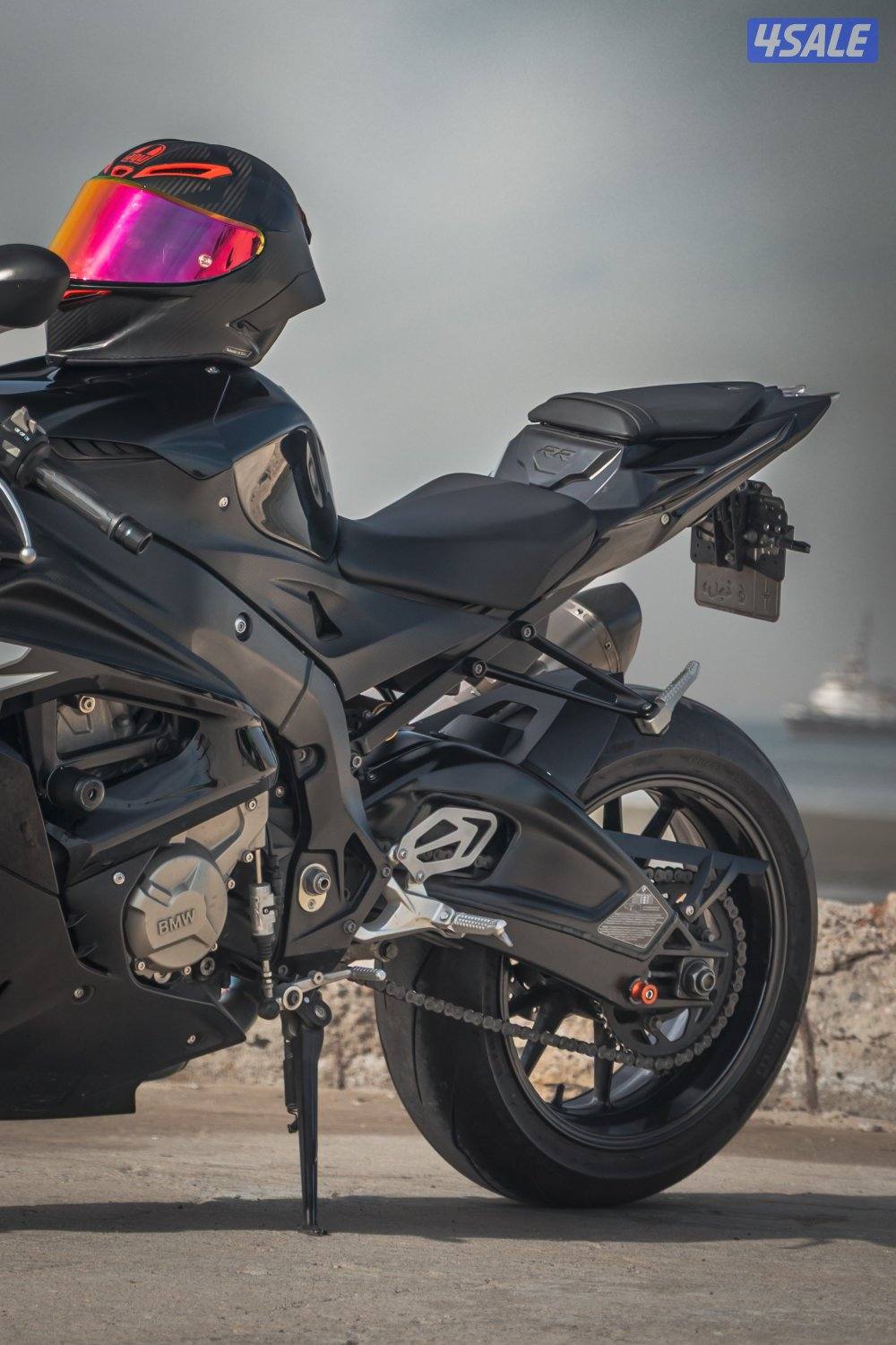 BMW S1000RR 2018 بحالة الوكاله4