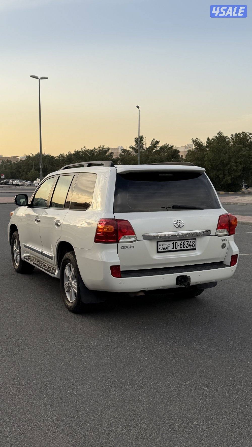 للبيع لاند كروز  2014  G.X.R 87