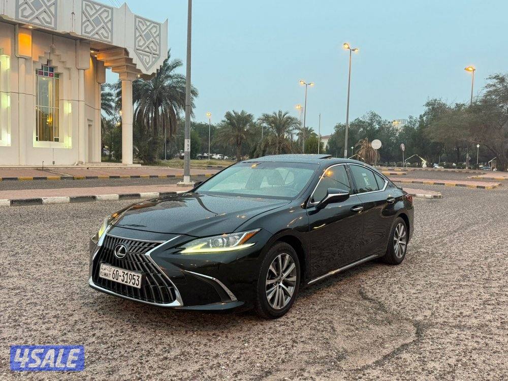 للبيع لكزس موديل 2021 ES2