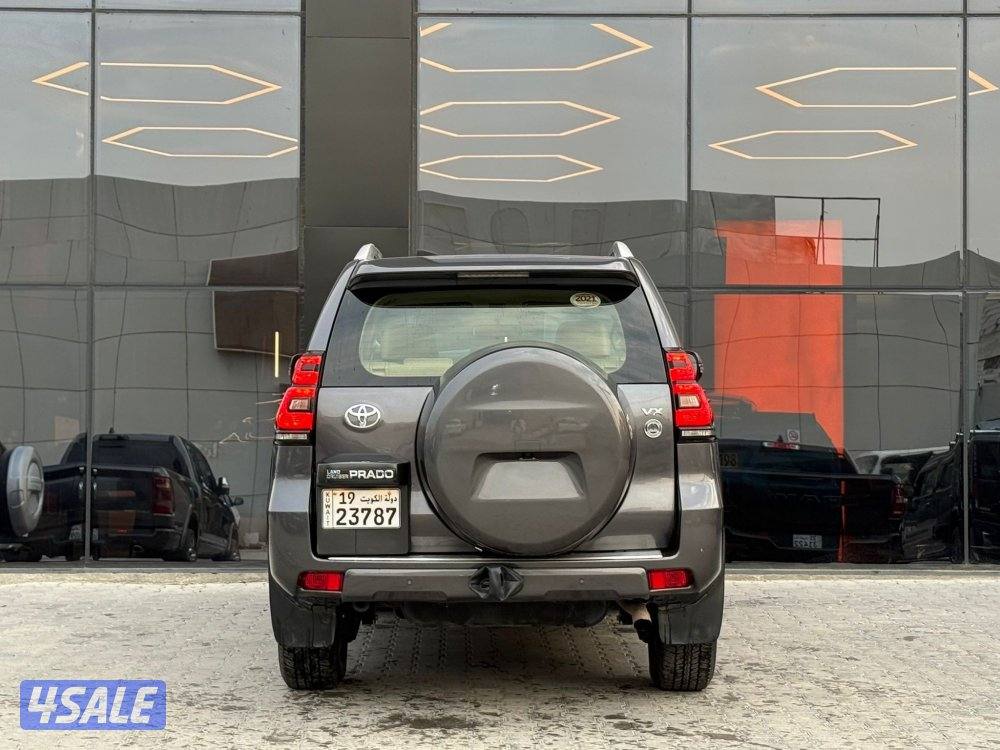 PRADO VX V6 _ 20215