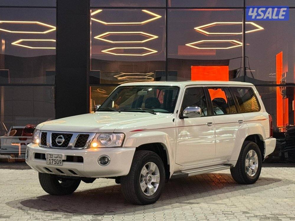 NISSAN SAFARI _20231