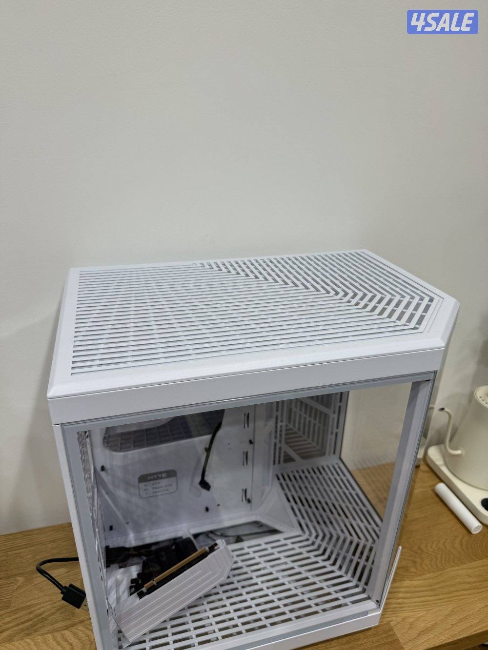 HYTE Y70 touch case white5