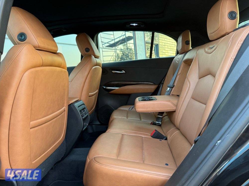 CADILLAC XT4 350T _ 2020 عداد 40 الف فقط9